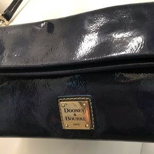 Dooney & Bourke leather handbag sage navy blue